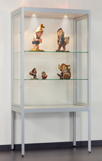 92200337-Glasvitrine