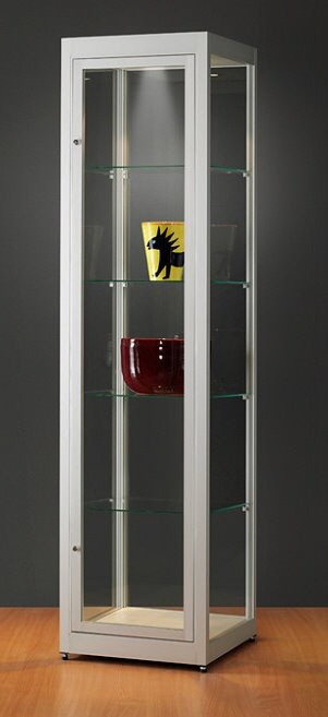 Glasvitrine V8 500-TECH, staubdicht und beleuchtet